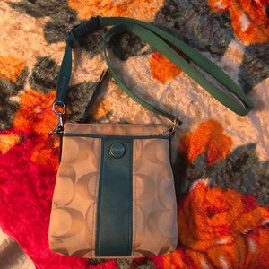 Coach cross body bag. Beige and aqua